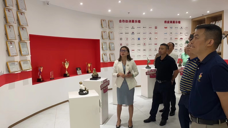 廣東省四川廣元商會(huì)領(lǐng)導(dǎo)走訪禮至集團(tuán)